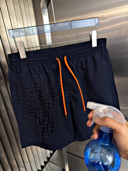 Apparel — TGkYTwxWU8Wk view 2