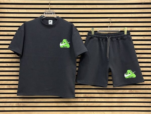 Apparel — TGkYoTX549b7 view 7