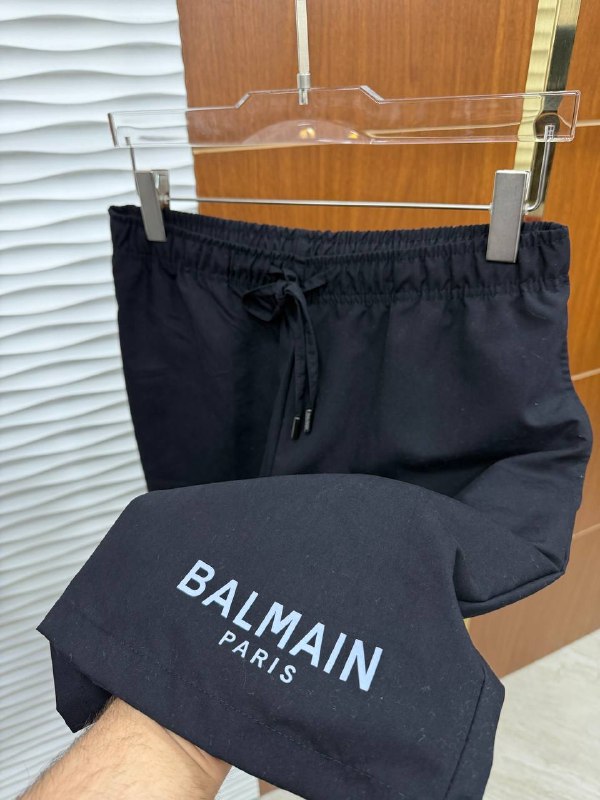 Apparel — TGkcbp3GXcEx view