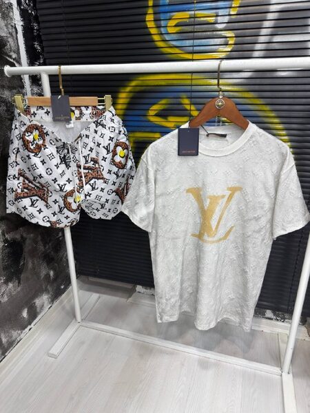 Apparel — TGkeDt_MpwBQ