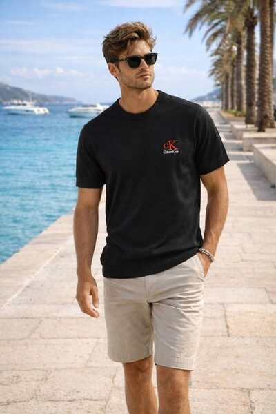 Apparel — TGkejzcCcTPf view 3