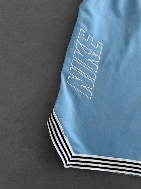 Apparel — TGl0qNxy2YqQ view