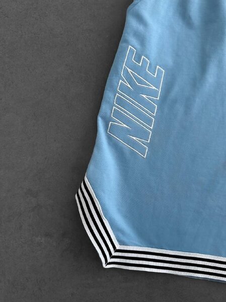 Apparel — TGl0qNxy2YqQ view 6
