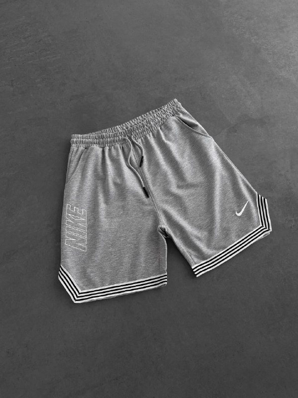 Apparel — TGl0qNxy2YqQ view