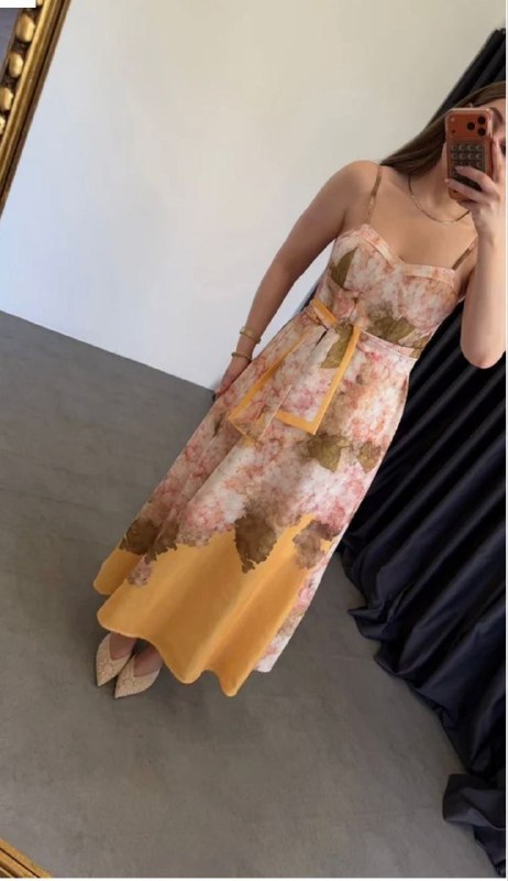 Apparel — TGl7SIF4fEtV view