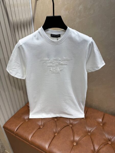 Apparel — TGlGCNNOc9lH view 2