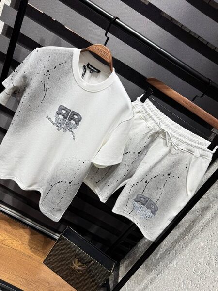 Apparel — TGlR0JfYgKuY