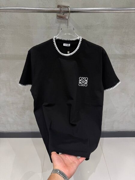 Apparel — TGlVm7xhJjIp view 3