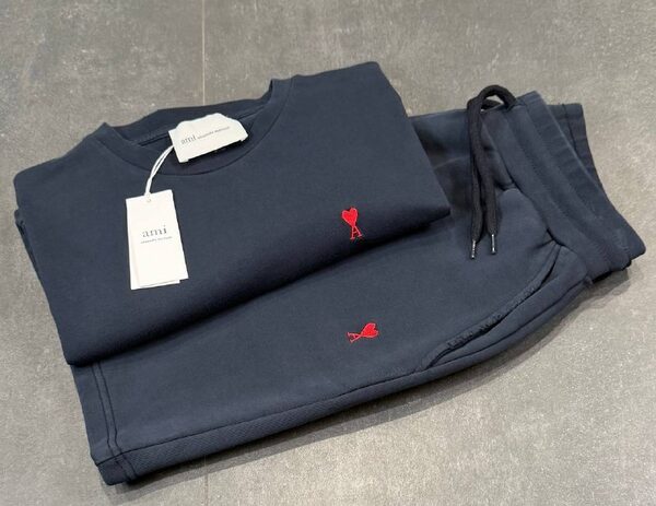 Apparel — TGlb8yhagSUc view 4