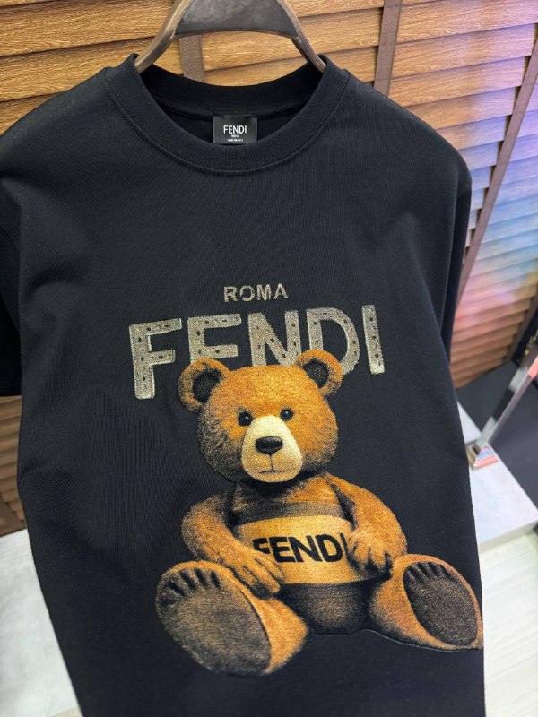 Apparel — TGld0U_eKaag