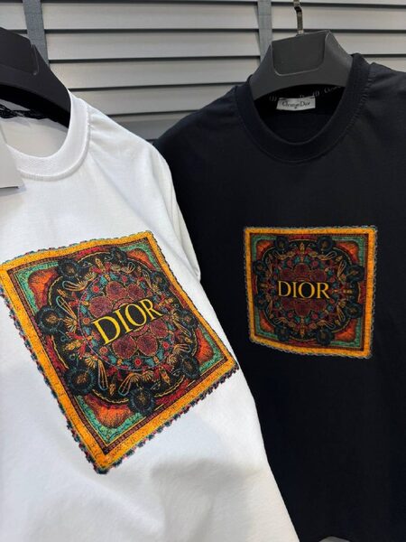 Apparel — TGlgFtivkJg2