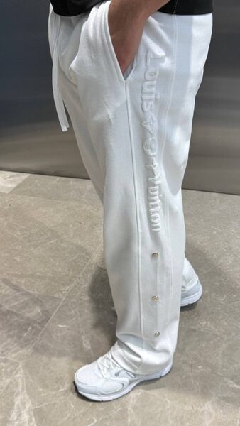 Apparel — TGlgYj8UFLbh