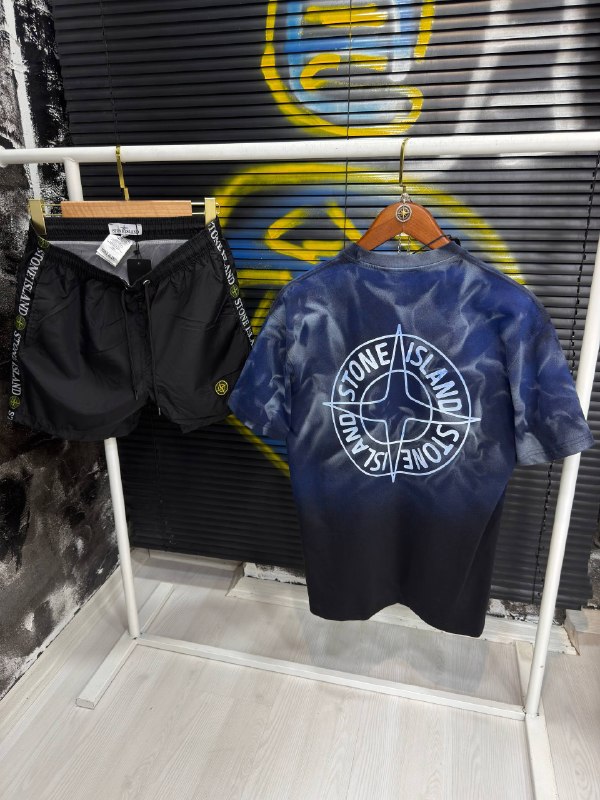 Apparel — TGlkL6QgRkZl view