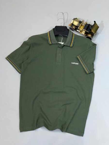 Apparel — TGln3eUYEg74 view 4