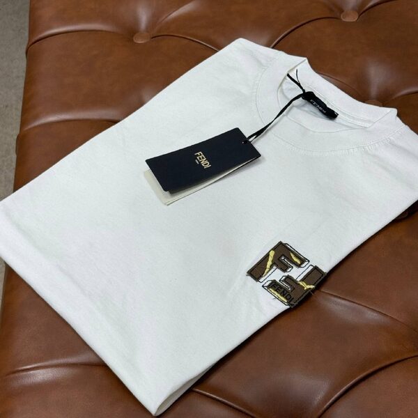 Apparel — TGlo6YolhOy4 view 2