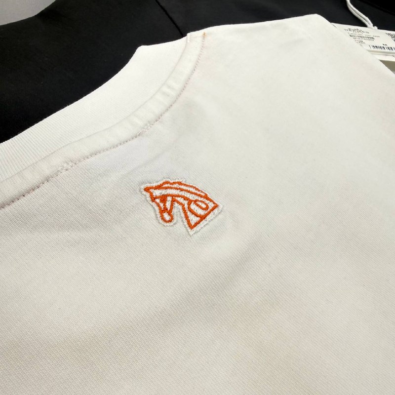 Apparel — TGloKLYpGTTn view
