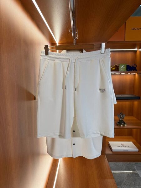 Apparel — TGltlSW5bPzZ view 4