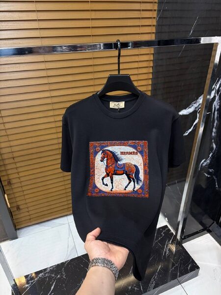 Apparel — TGm0od3Cs1KV view 4