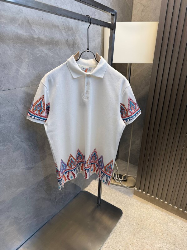 Apparel — TGm29wQtFaYG view