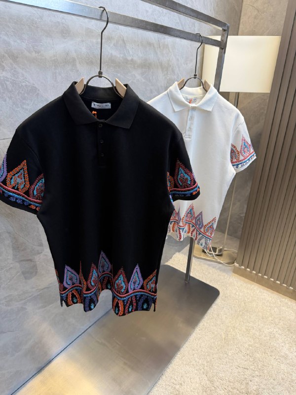 Apparel — TGm29wQtFaYG view