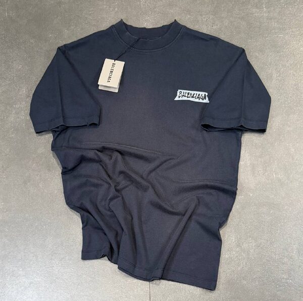 Apparel — TGm2mEgS6xao