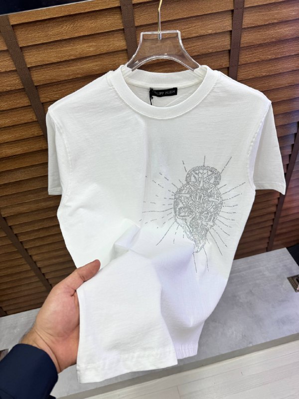 Apparel — TGm8HsrRps3k