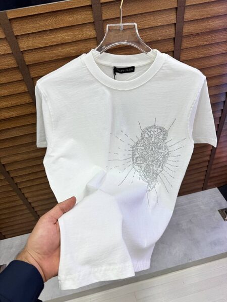 Apparel — TGm8HsrRps3k