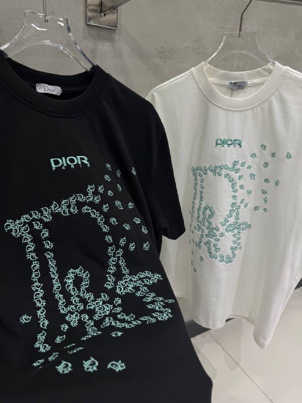 Apparel — TGmCCc61Ela9