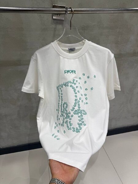 Apparel — TGmCCc61Ela9 view 3
