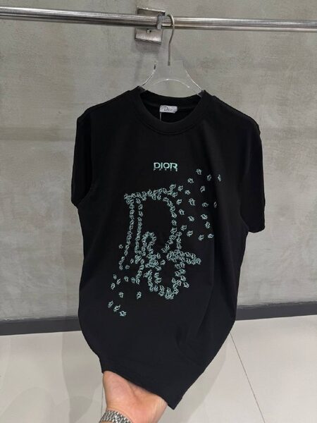 Apparel — TGmCCc61Ela9 view 4