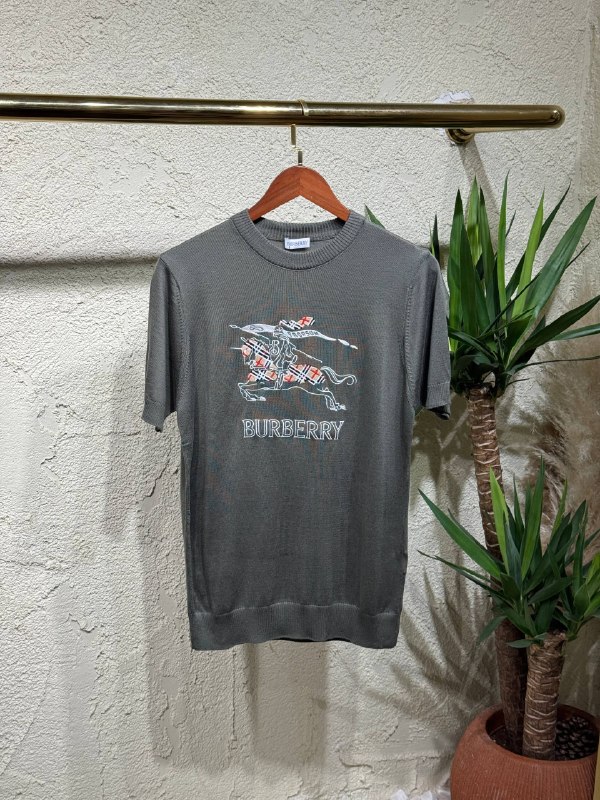 Apparel — TGmHRqZUSbll view