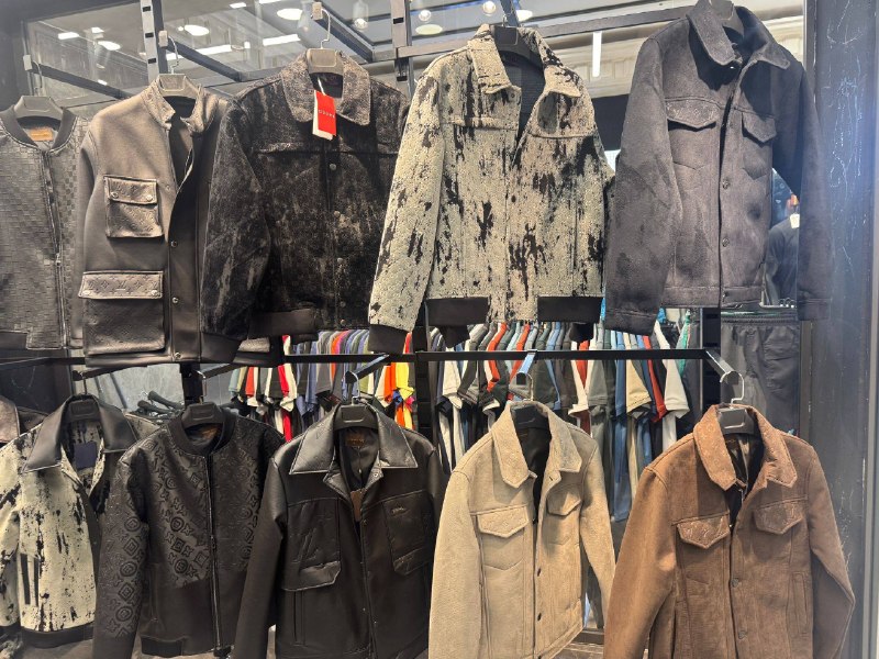 Apparel — TGmQBUI3jUSZ