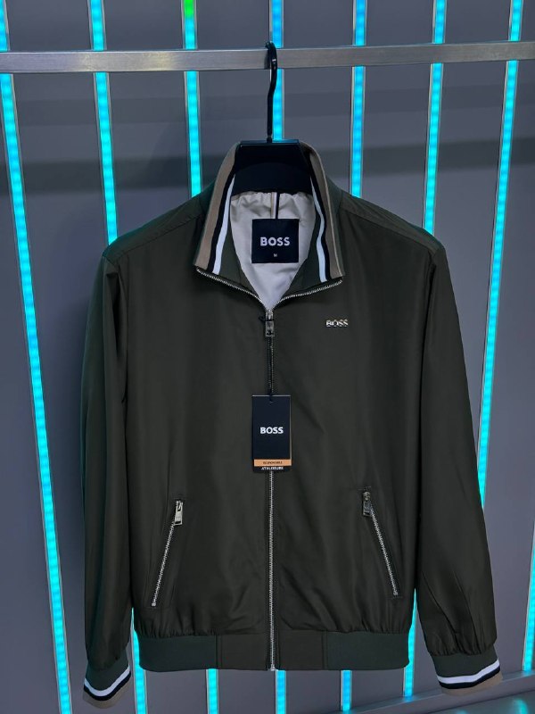 Apparel — TGmRDY33MHHo