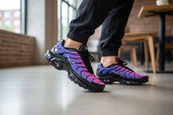 Men's Sneakers — TGmWHc5FGPBu view 3