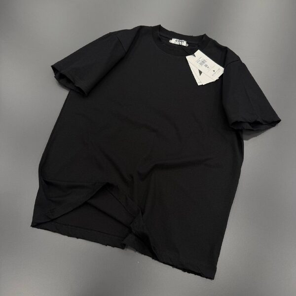 Apparel — TGmcWmE2FPOc view 2