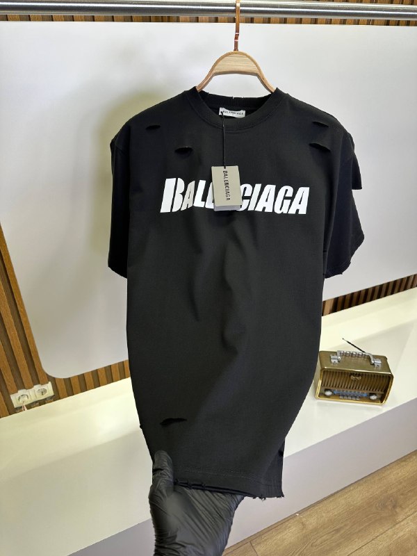 Apparel — TGmkvlc8HO9- view