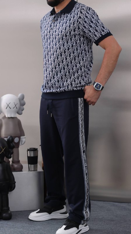 Apparel — TGmmzei_j8zz