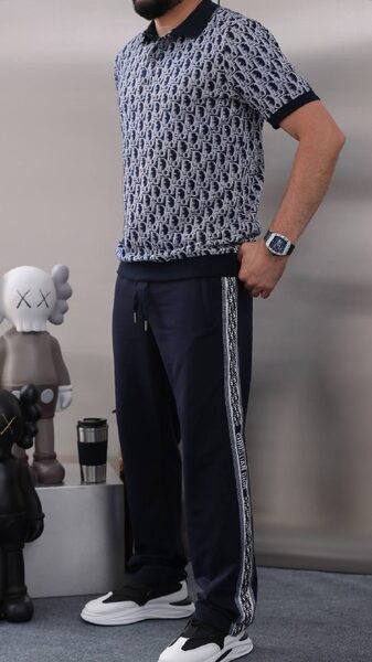 Apparel — TGmmzei_j8zz