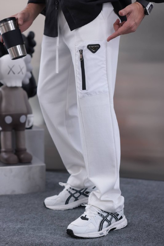 Apparel — TGmq_WHyVGa9 view