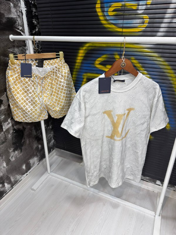 Apparel — TGmsbut9ENnJ