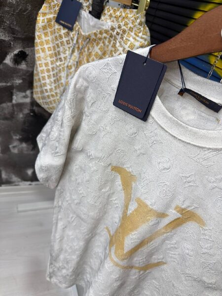 Apparel — TGmsbut9ENnJ view 2