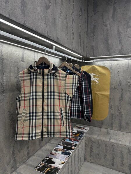 Apparel — TGmxXnkWunTX view 7