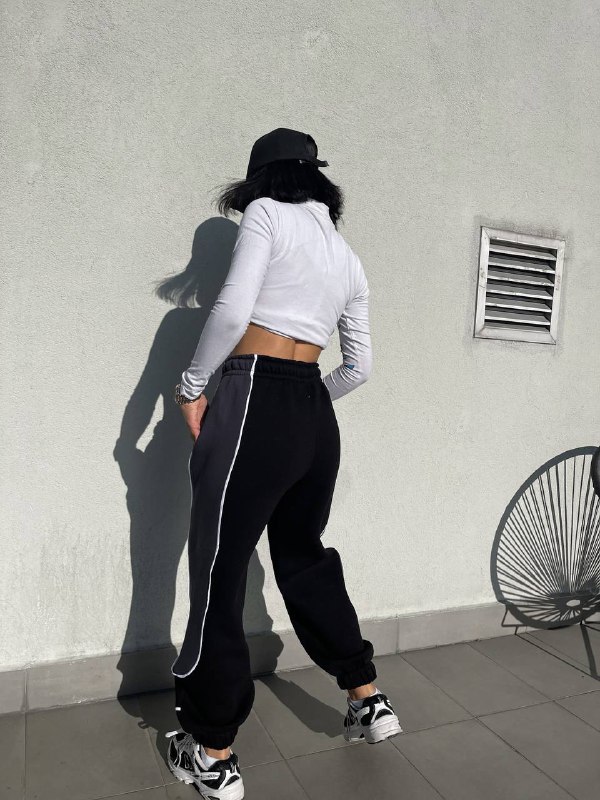 Apparel — TGn3aL0A6azs view
