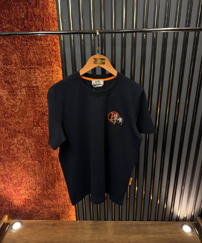 Apparel — TGnEb4yNL4vx
