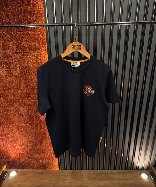Apparel — TGnEb4yNL4vx