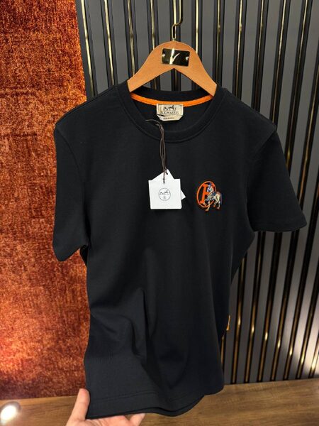 Apparel — TGnEb4yNL4vx view 2