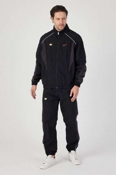 Apparel — TGnI915MP0Fc