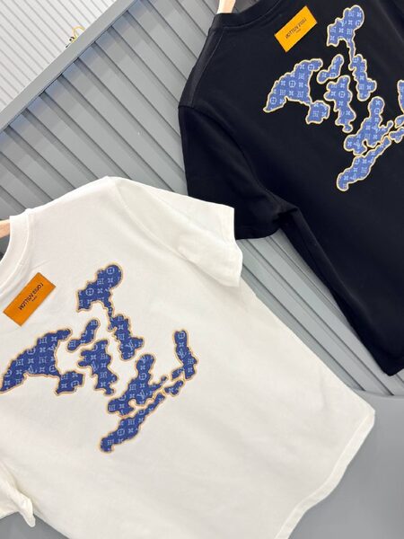 Apparel — TGnImK0U3U_t view 4