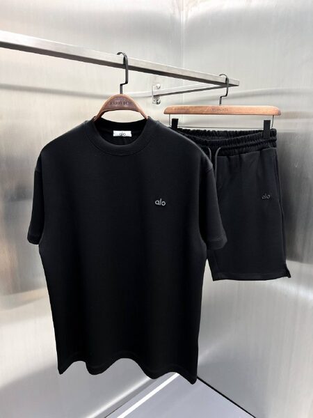 Apparel — TGnN8EyTovZN