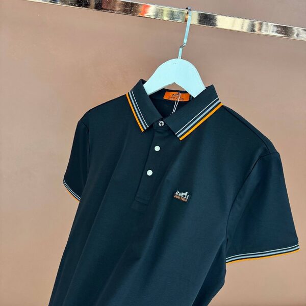 Apparel — TGnVk5b3RavA view 4